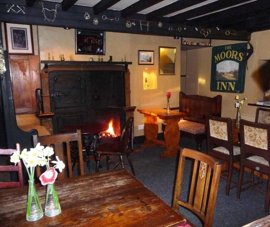Moors Inn Appleton le Moors Eksteriør billede